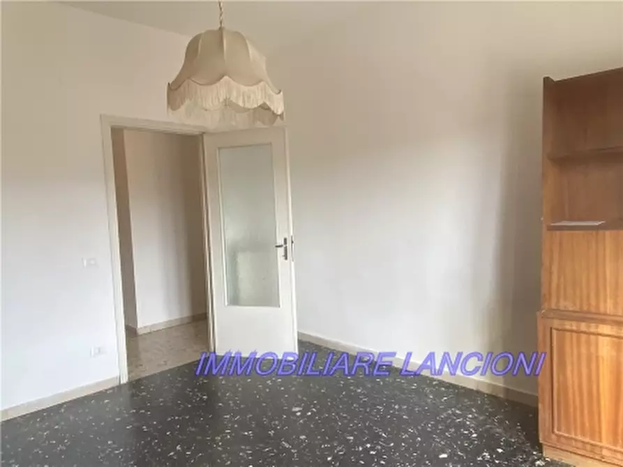Immagine 11 di Appartamento in vendita  a Scandicci