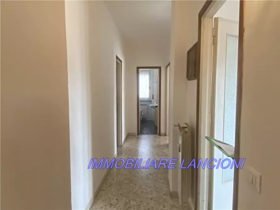 Immagine 18 di Appartamento in vendita  a Scandicci