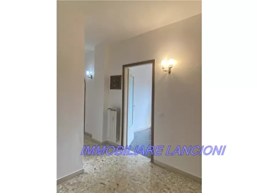 Immagine 19 di Appartamento in vendita  a Scandicci