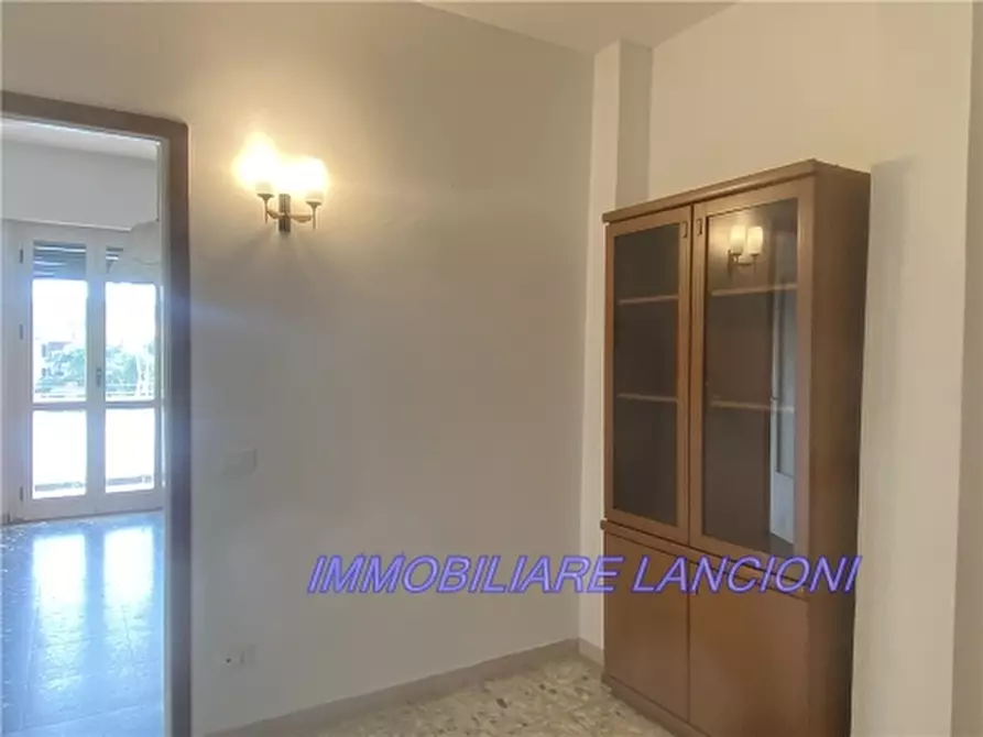 Immagine 22 di Appartamento in vendita  a Scandicci