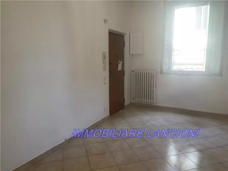Immagine 2 di Appartamento in vendita  a Scandicci