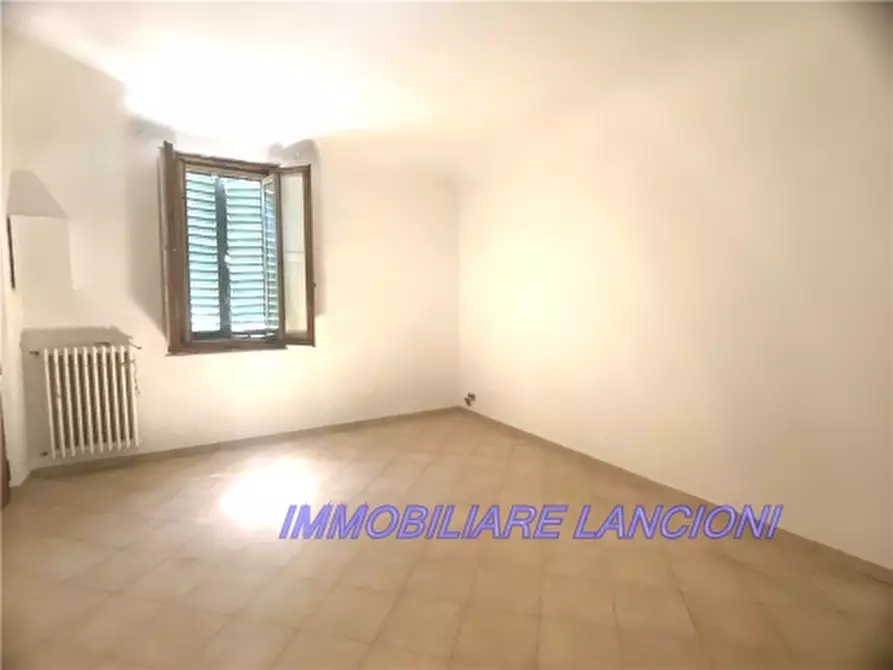 Immagine 3 di Appartamento in vendita  a Scandicci