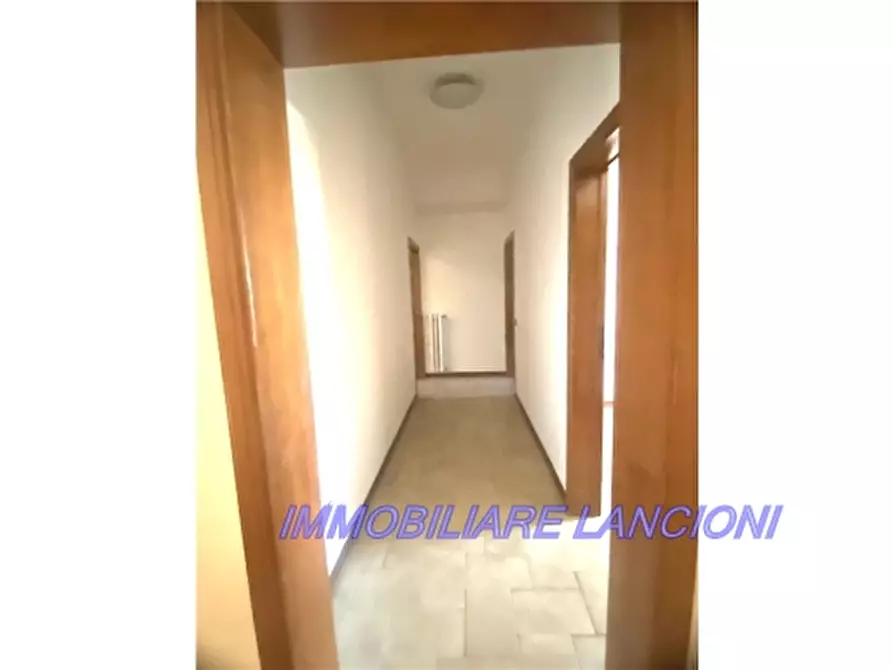 Immagine 13 di Appartamento in vendita  a Scandicci