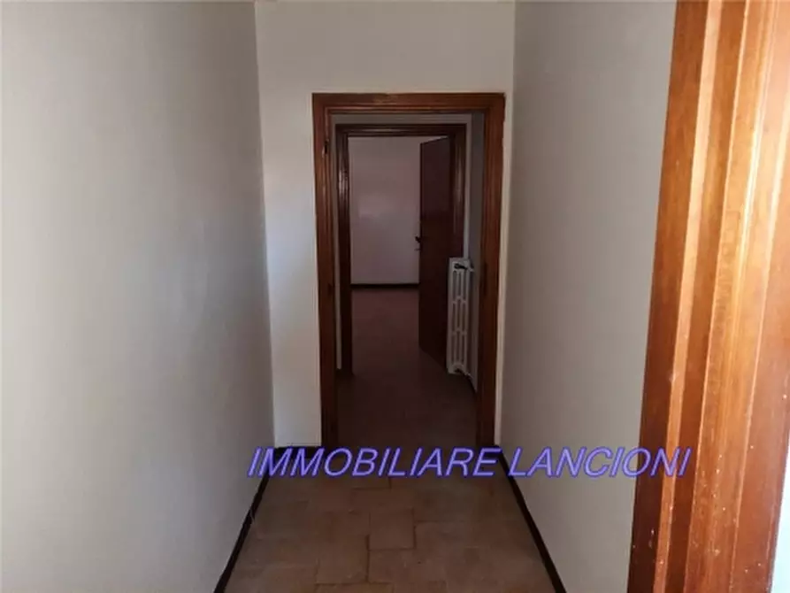 Immagine 14 di Appartamento in vendita  a Scandicci