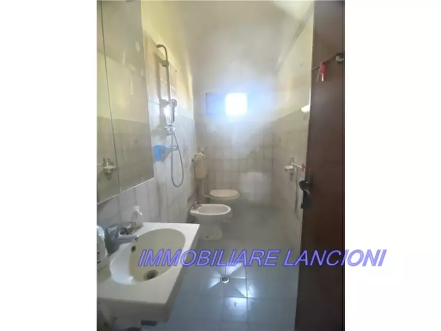 Immagine 15 di Appartamento in vendita  a Scandicci