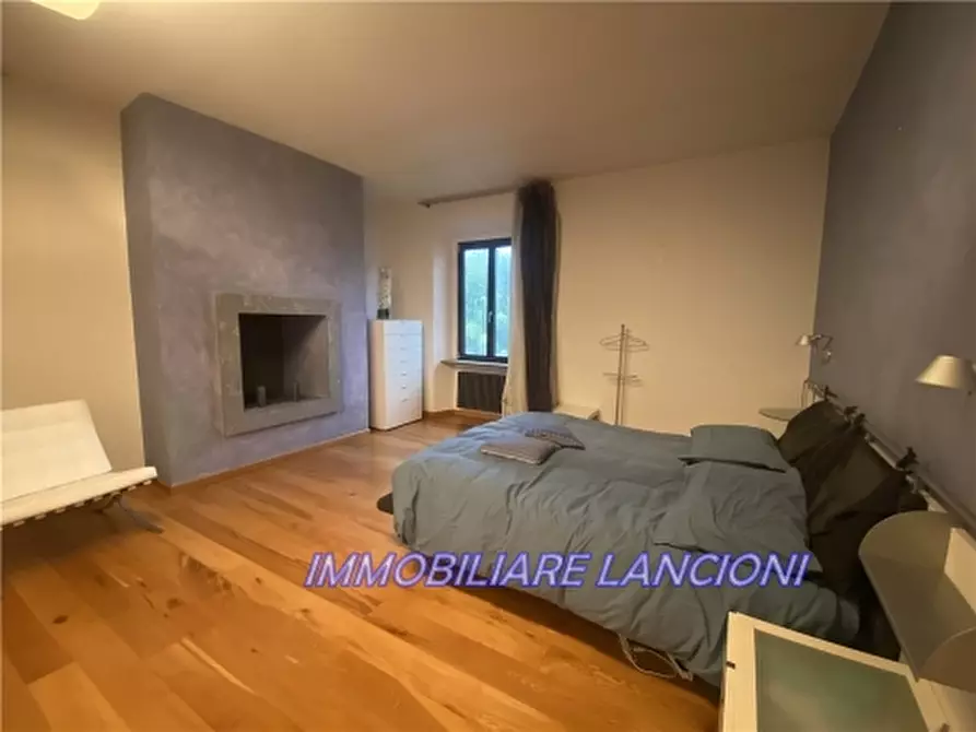 Immagine 16 di Villa in vendita  a Lastra A Signa