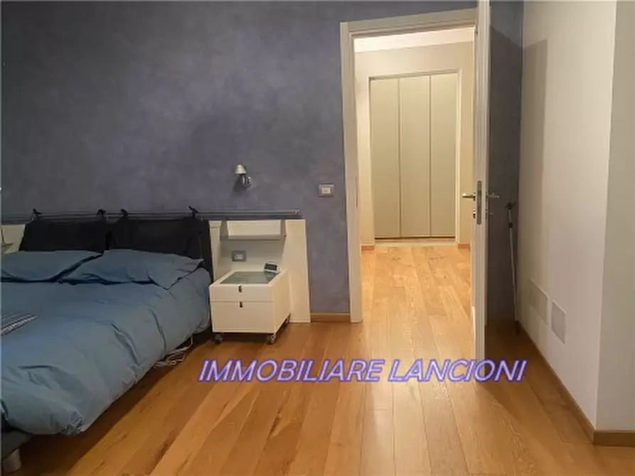 Immagine 19 di Villa in vendita  a Lastra A Signa