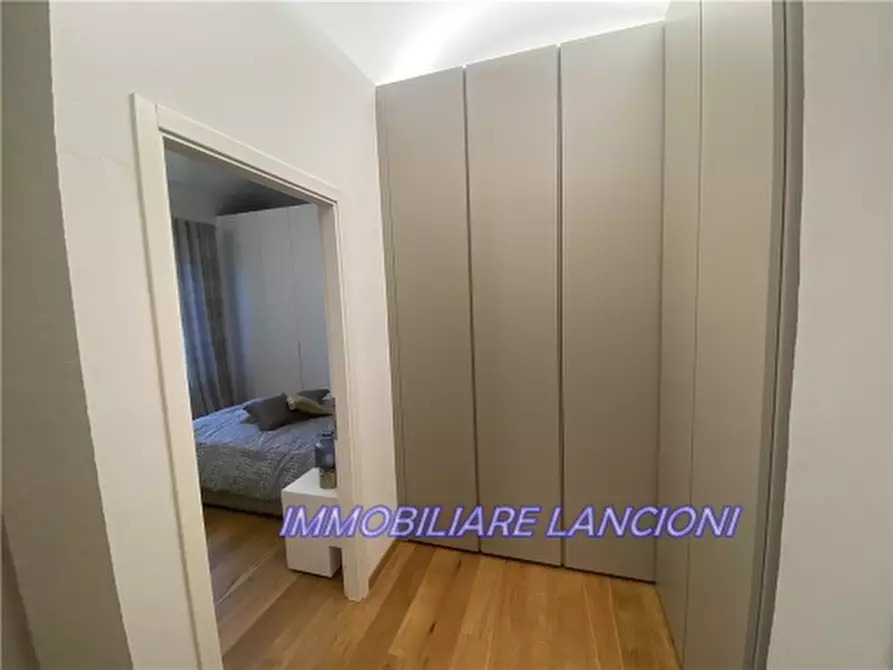 Immagine 22 di Villa in vendita  a Lastra A Signa