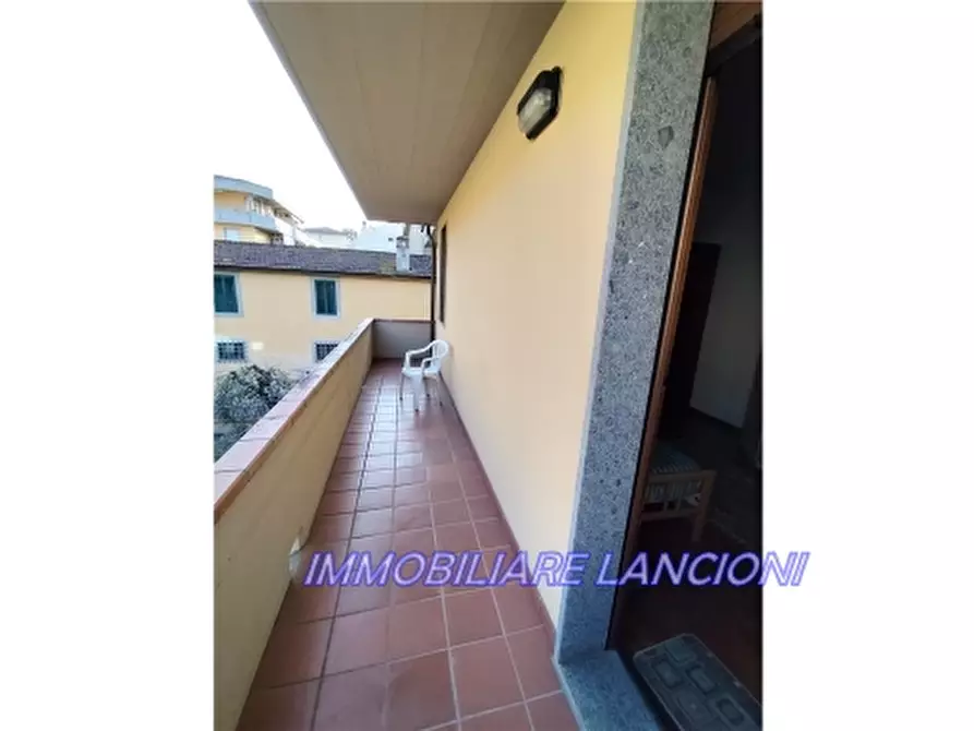 Immagine 27 di Villa in vendita  a Lastra A Signa