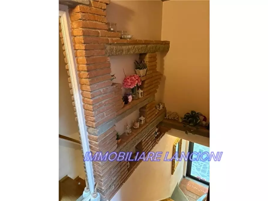 Immagine 25 di Villa in vendita  a Lastra A Signa