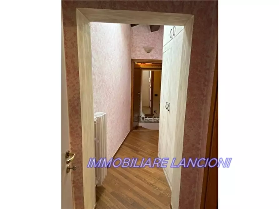 Immagine 28 di Villa in vendita  a Lastra A Signa