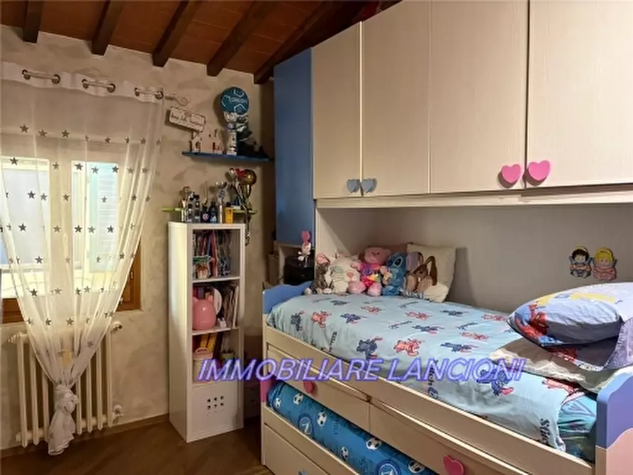 Immagine 30 di Villa in vendita  a Lastra A Signa