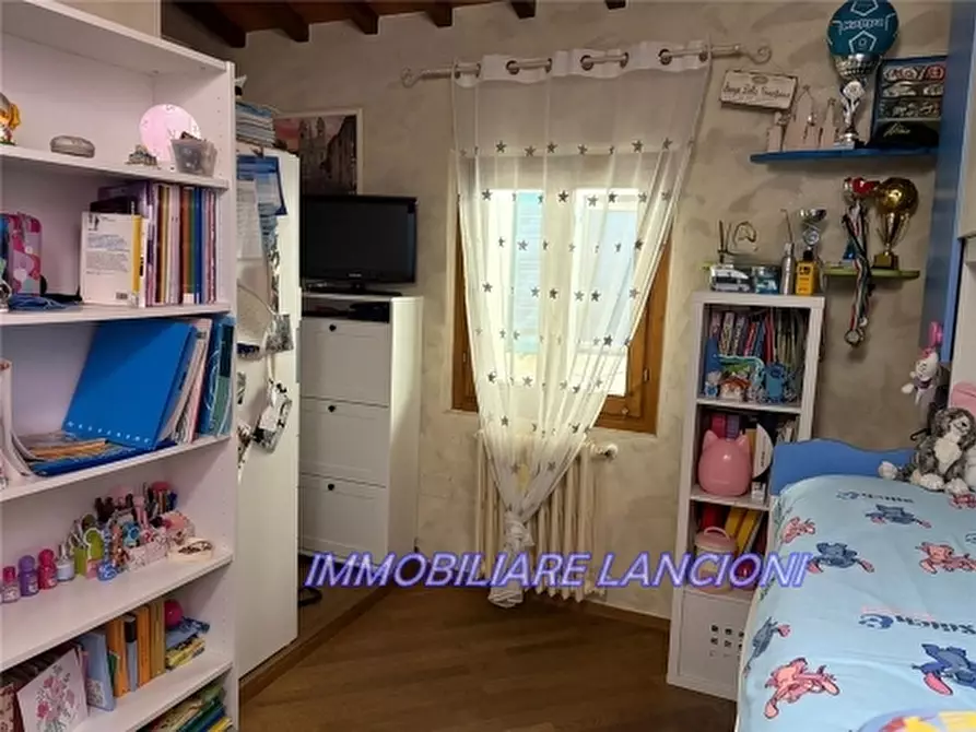 Immagine 31 di Villa in vendita  a Lastra A Signa