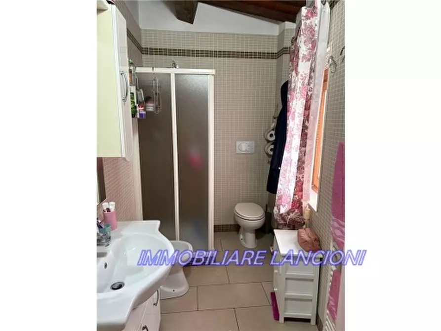 Immagine 32 di Villa in vendita  a Lastra A Signa