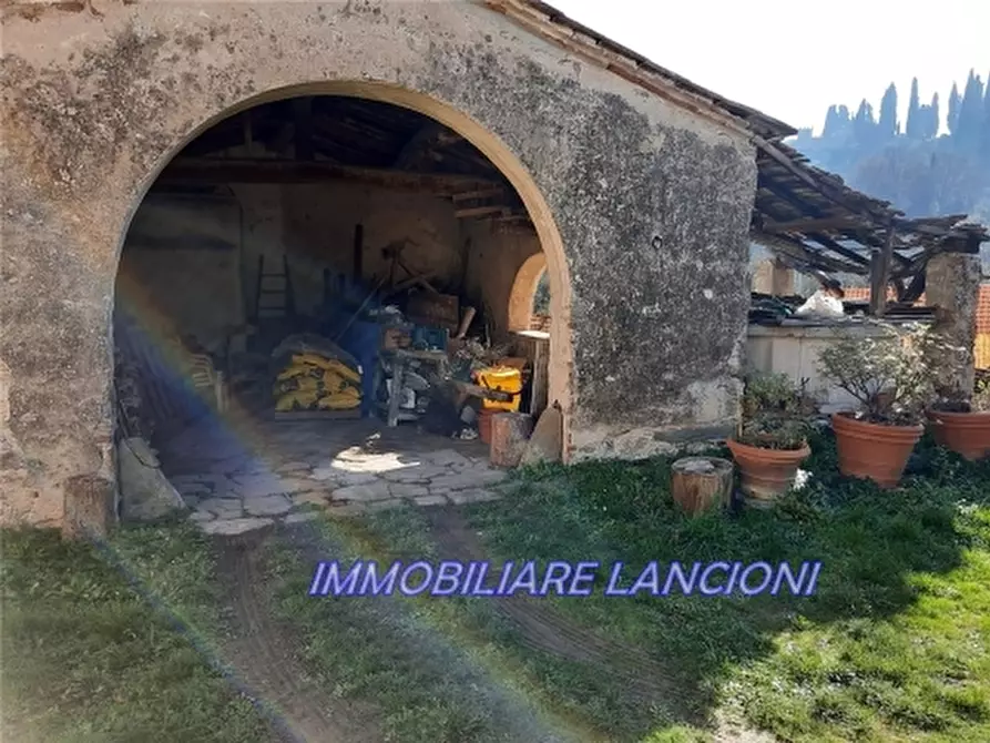 Immagine 7 di Rustico / casale in vendita  a Scandicci