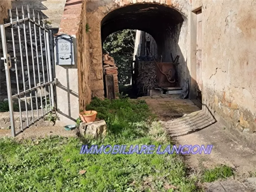 Immagine 20 di Rustico / casale in vendita  a Scandicci