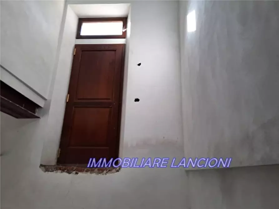 Immagine 4 di Rustico / casale in vendita  a Scandicci