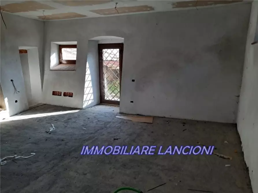 Immagine 11 di Rustico / casale in vendita  a Scandicci