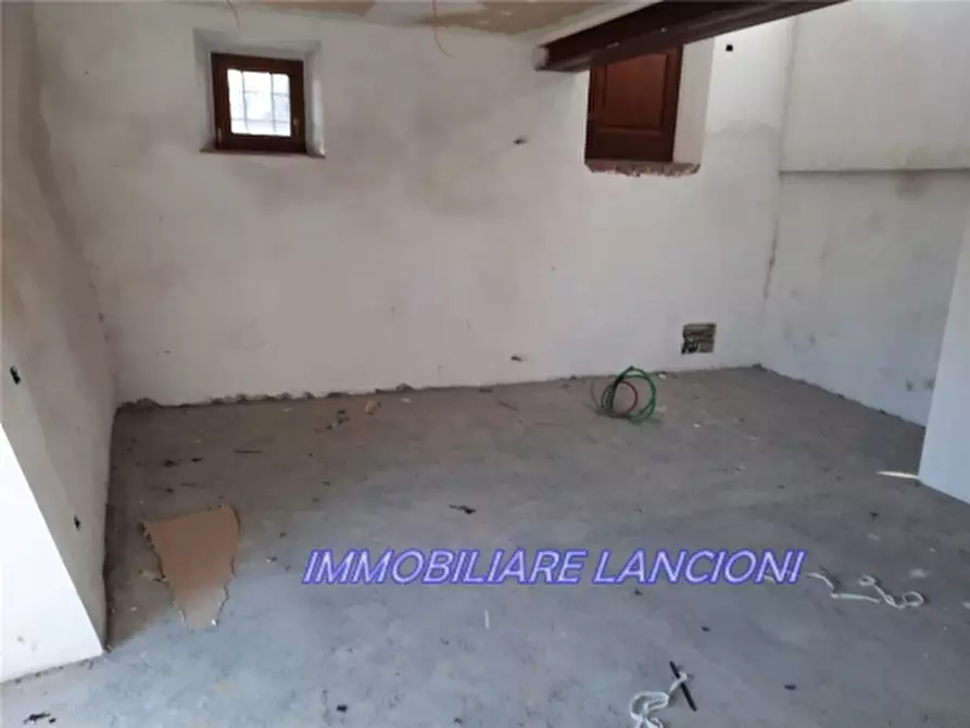 Immagine 14 di Rustico / casale in vendita  a Scandicci