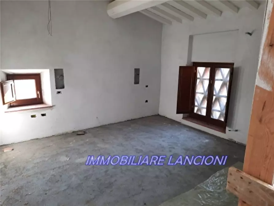 Immagine 16 di Rustico / casale in vendita  a Scandicci