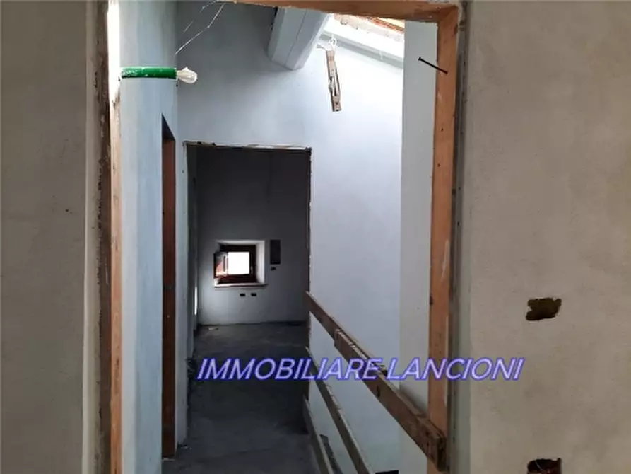 Immagine 20 di Rustico / casale in vendita  a Scandicci