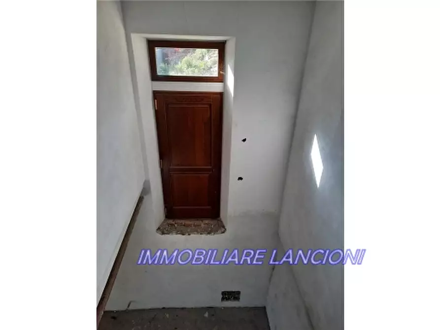 Immagine 23 di Rustico / casale in vendita  a Scandicci