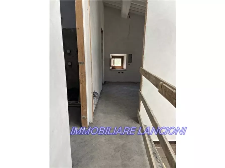 Immagine 25 di Rustico / casale in vendita  a Scandicci