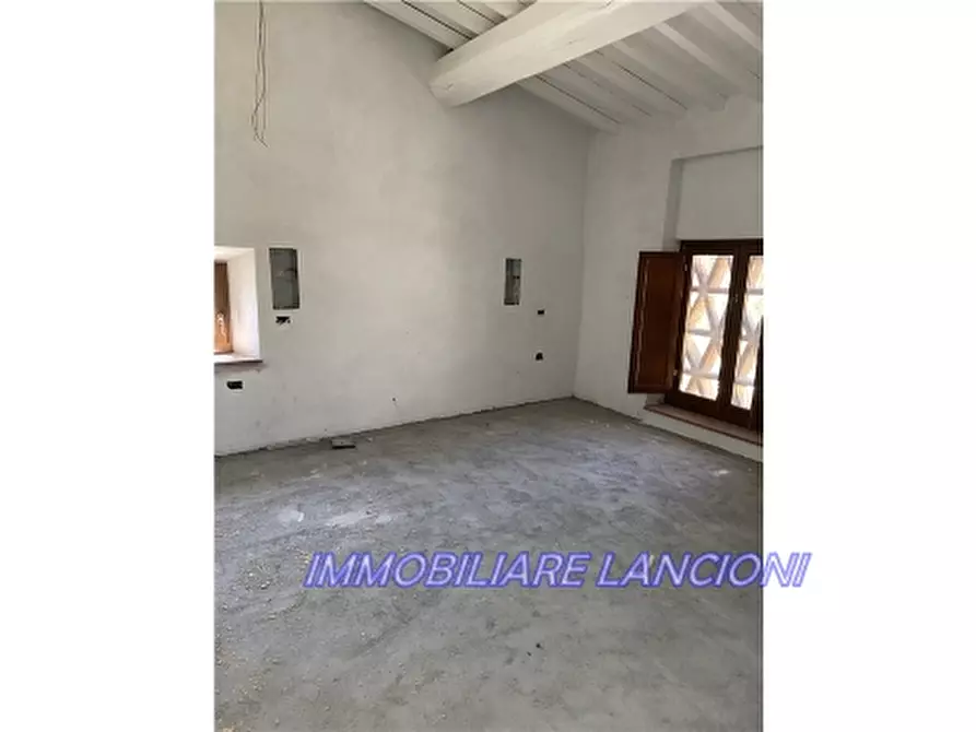 Immagine 26 di Rustico / casale in vendita  a Scandicci