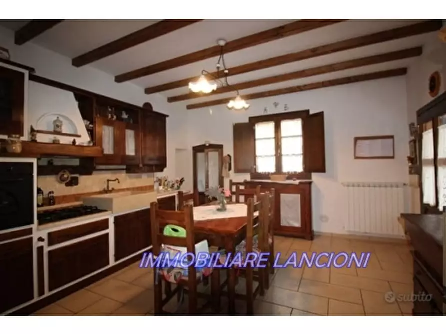 Immagine 6 di Rustico / casale in vendita  a Scandicci