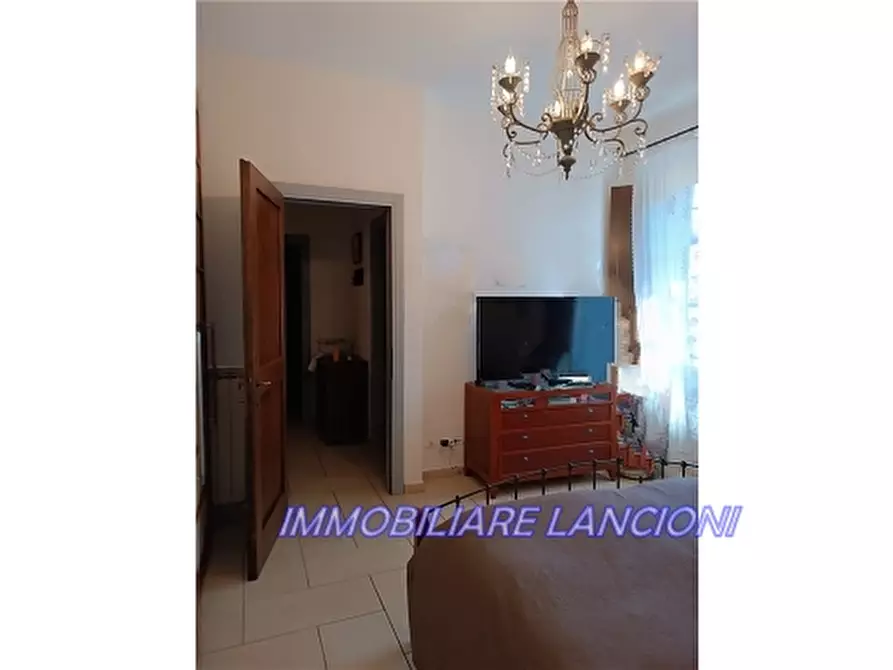 Immagine 18 di Rustico / casale in vendita  a Scandicci