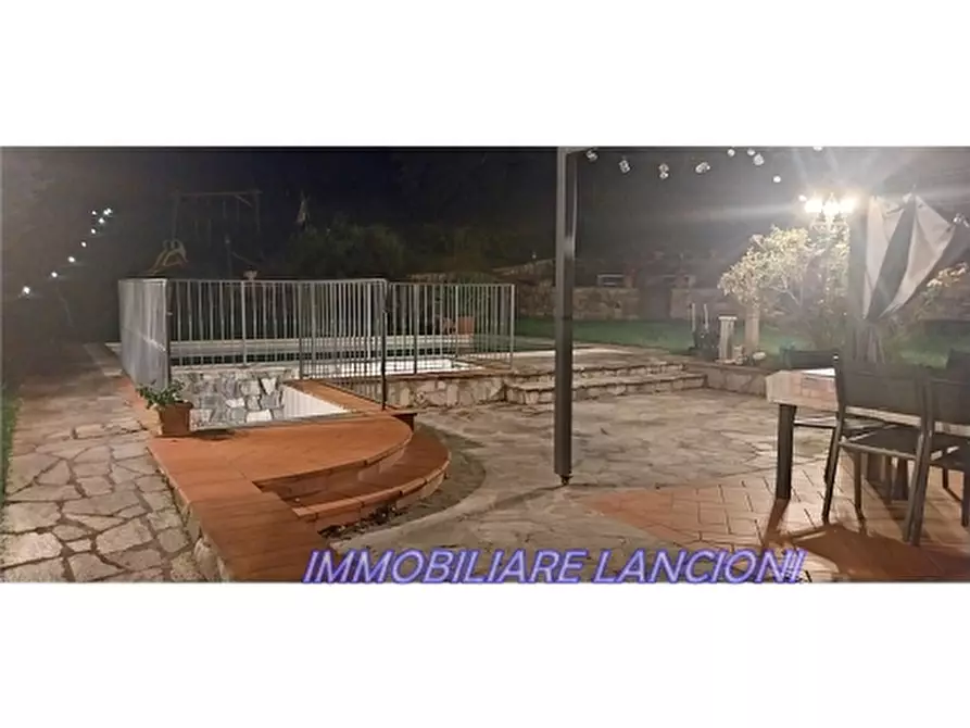 Immagine 21 di Rustico / casale in vendita  a Scandicci