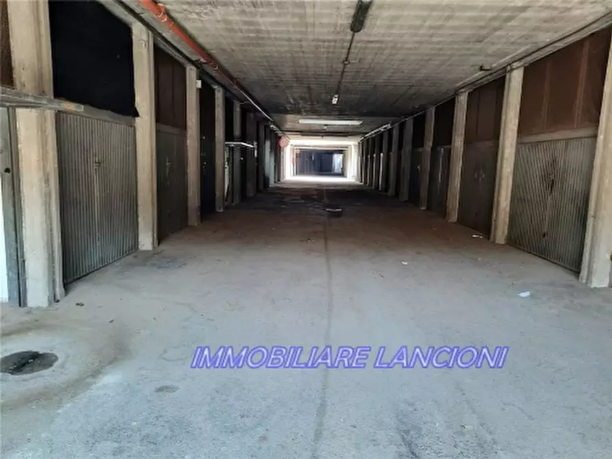 Immagine 4 di Appartamento in vendita  a Scandicci