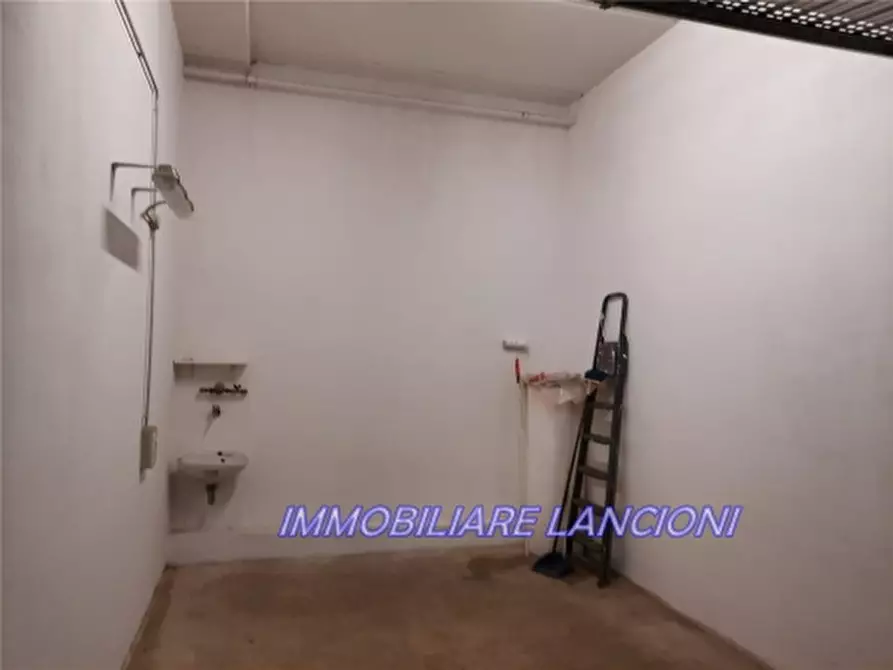 Immagine 3 di Appartamento in vendita  a Scandicci