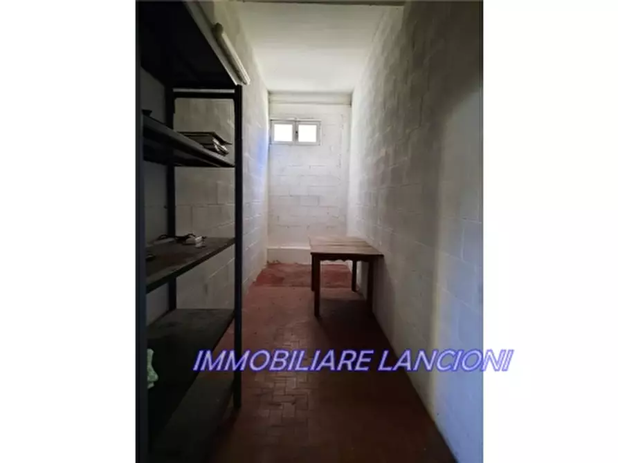 Immagine 4 di Appartamento in vendita  a Scandicci