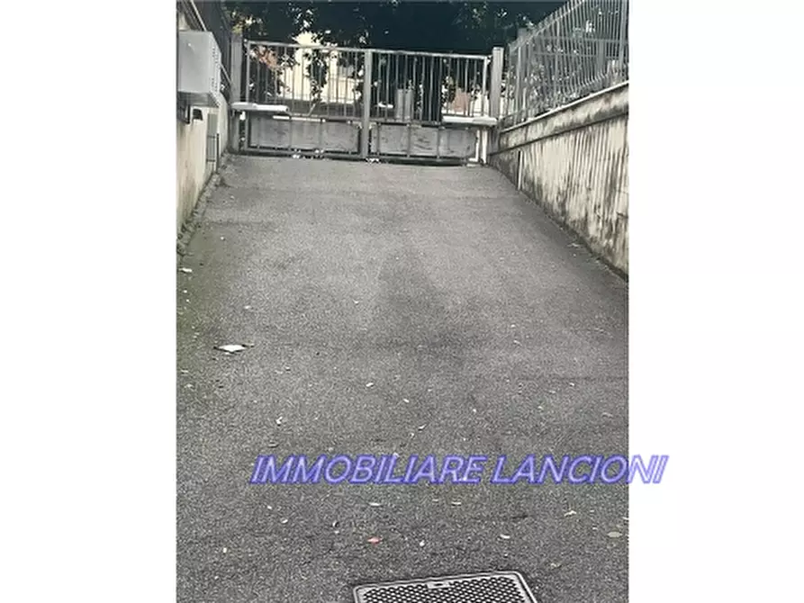 Immagine 2 di Appartamento in affitto  a Scandicci