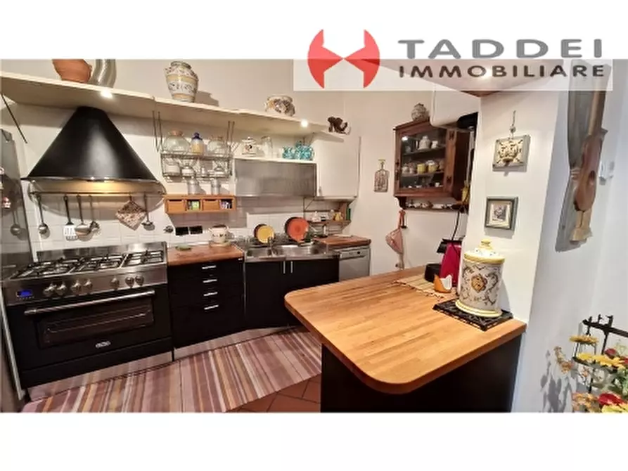 Immagine 17 di Appartamento in vendita  a Scandicci