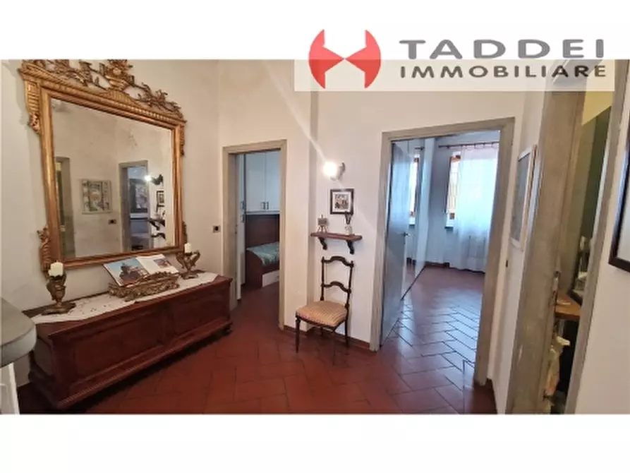 Immagine 18 di Appartamento in vendita  a Scandicci