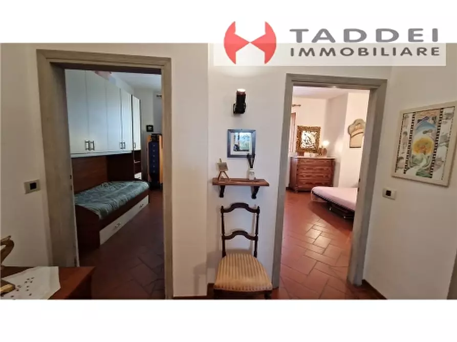 Immagine 19 di Appartamento in vendita  a Scandicci