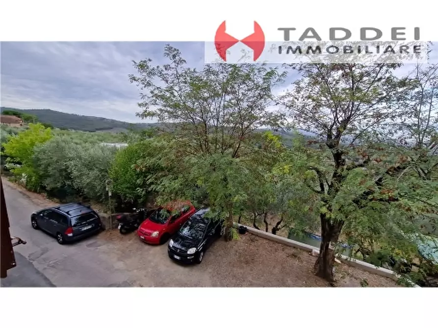 Immagine 40 di Appartamento in vendita  a Scandicci