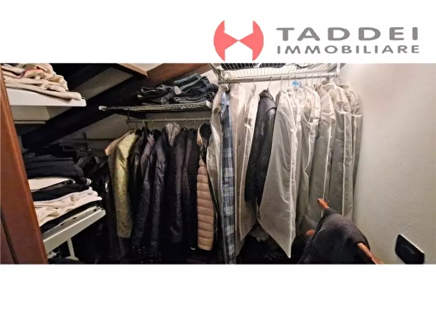 Immagine 25 di Appartamento in vendita  a Scandicci