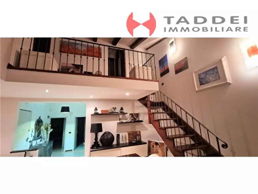 Immagine 28 di Appartamento in vendita  a Scandicci