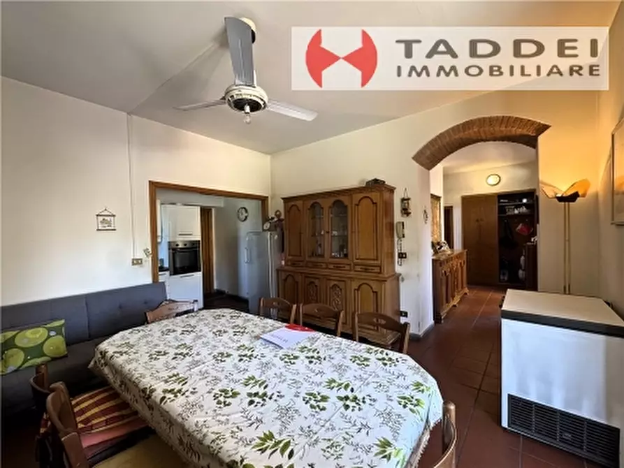 Immagine 6 di Appartamento in vendita  a Firenze