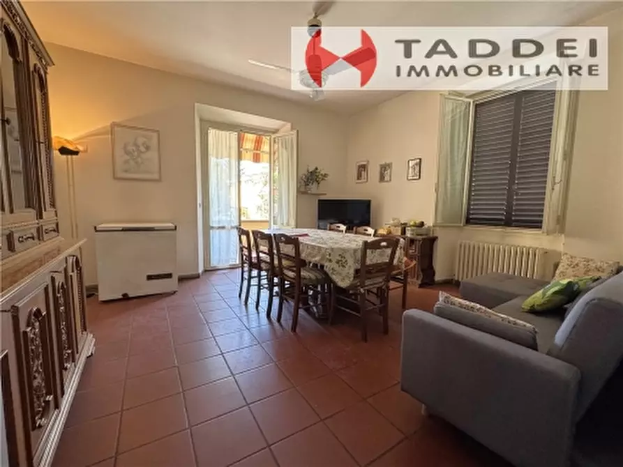 Immagine 10 di Appartamento in vendita  a Firenze