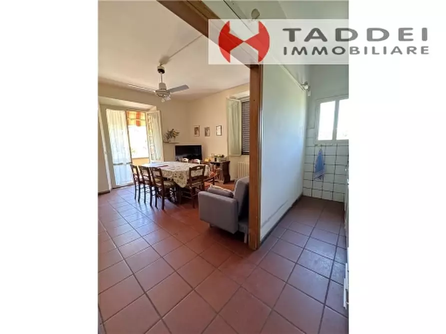 Immagine 11 di Appartamento in vendita  a Firenze