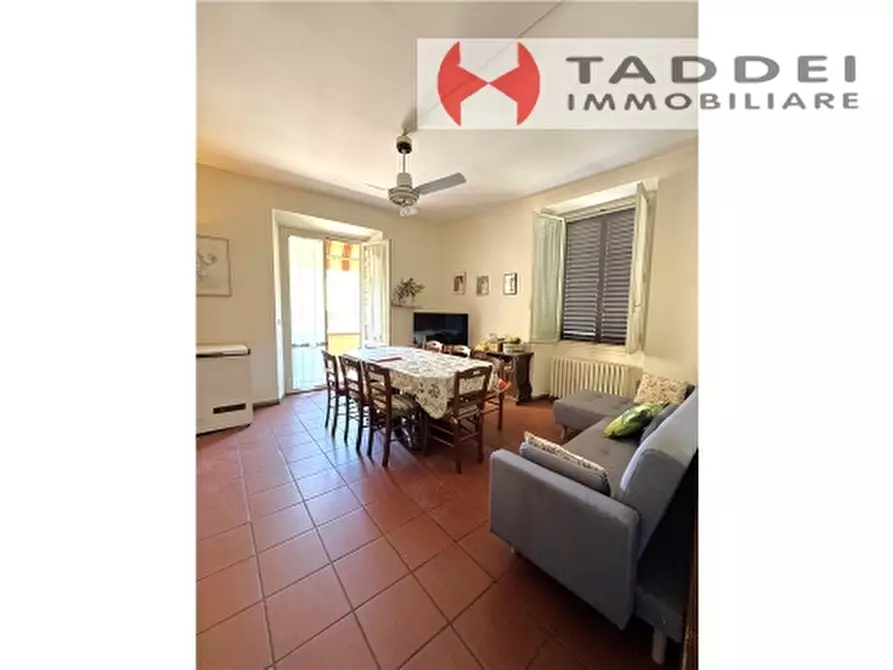 Immagine 16 di Appartamento in vendita  a Firenze