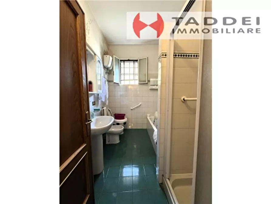 Immagine 26 di Appartamento in vendita  a Firenze