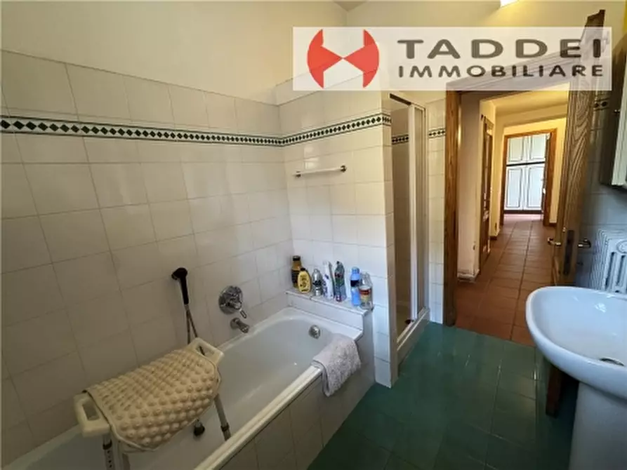 Immagine 27 di Appartamento in vendita  a Firenze