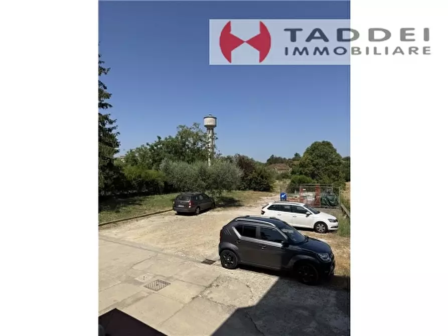 Immagine 46 di Appartamento in vendita  a Firenze