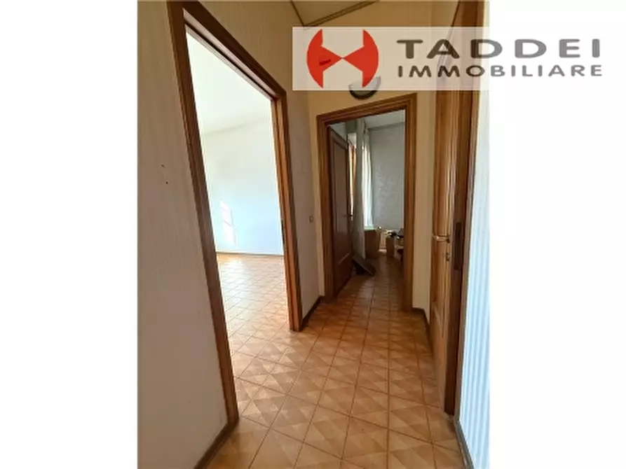 Immagine 32 di Appartamento in vendita  a Campi Bisenzio