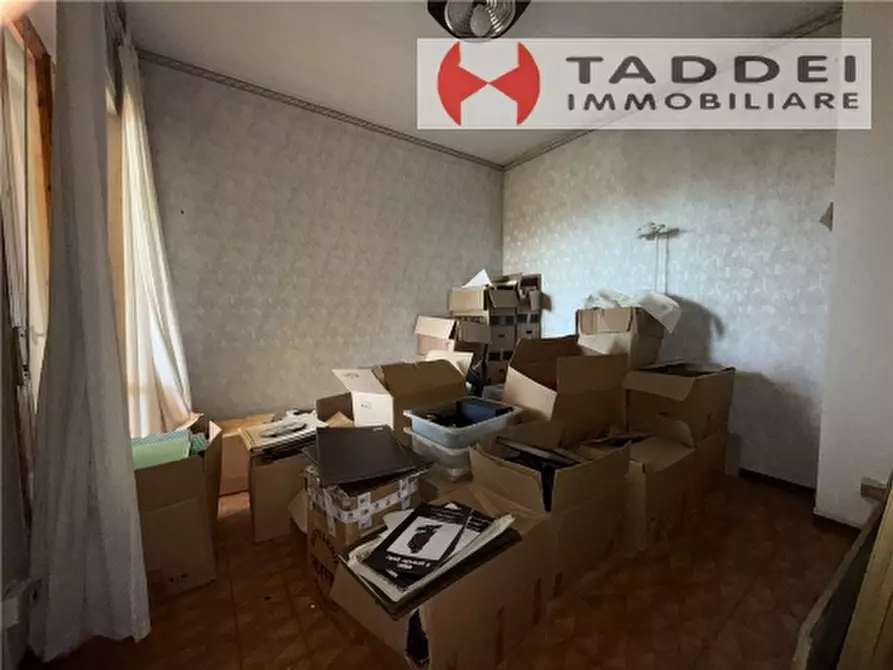 Immagine 33 di Appartamento in vendita  a Campi Bisenzio